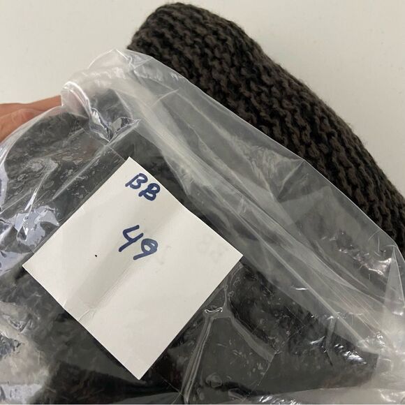 NWT Peter England Men’s Black Gray Loose Knit Sweater Funk Artsy Geometric Large - Picture 11 of 11